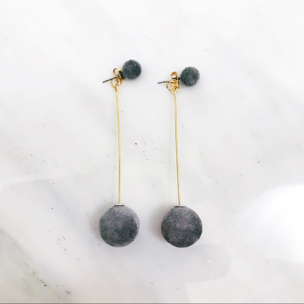 • Grey Ball Fuzzy Gold Drop Post Earrings • - Picture 2 of 3